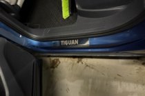Volkswagen Tiguan 2016–2023 Carmos kynnyslistat (ruostumaton teräs) kuva 1