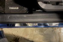 Volkswagen Tiguan 2016–2023 Carmos kynnyslistat (ruostumaton teräs) kuva 2