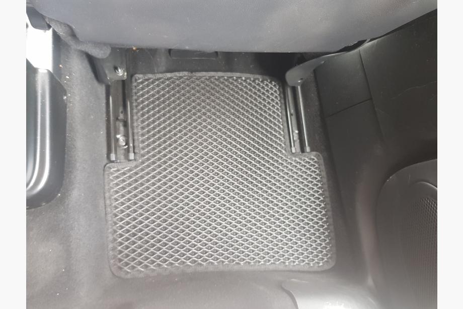 Renault Captur 2013–2019 EVA-lattiamatot (mustat) Kuva 9