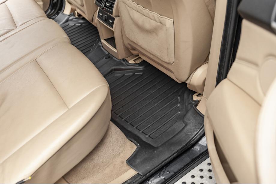 BMW X5 E70 2007–2013 Stingray 3D lattiamattosarja (4 kpl, polyuretaani) Kuva 3