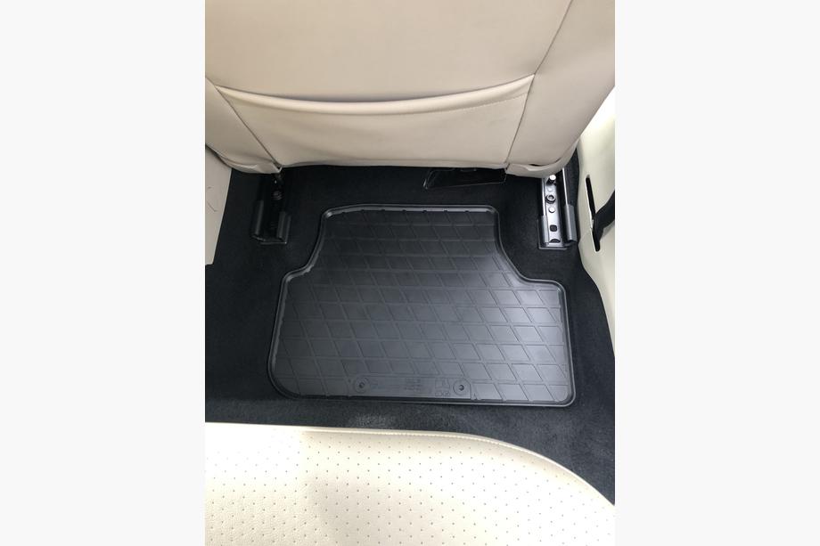 Volkswagen Golf 7/E-Golf 2012–2020 Kumimatot E-Golfiin (4 kpl, Stingray Premium) Kuva 3