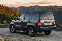 Jeep Cherokee/Liberty 2007–2013 RedLine sivuastinlaudat (2 kpl, alumiini) kuva 1