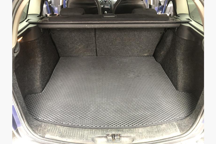 Renault Megane II 2004–2009 Tavaratilan matto SW (EVA, musta) Image