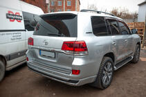 Toyota Land Cruiser 200 2007–2021 Takasumuvalot 2016+ (vakio) kuva 7