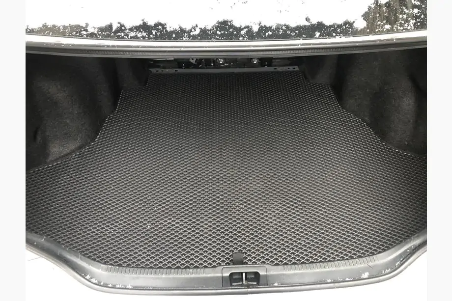 Toyota Camry 2011–2017 Tavaratilan matto (EVA, musta) Image