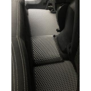 EVA V2 -lattiamatot (mustat) Kia Sportage 2010–2015 kuva 3