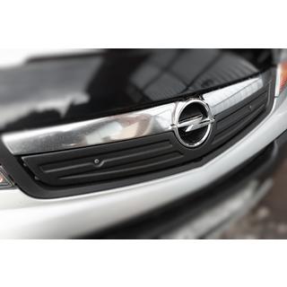 Talvisuoja jäähdyttimen säleikköön 2007-2015 (V2, yläosa) Opel Vivaro 2001–2015 kuva 2