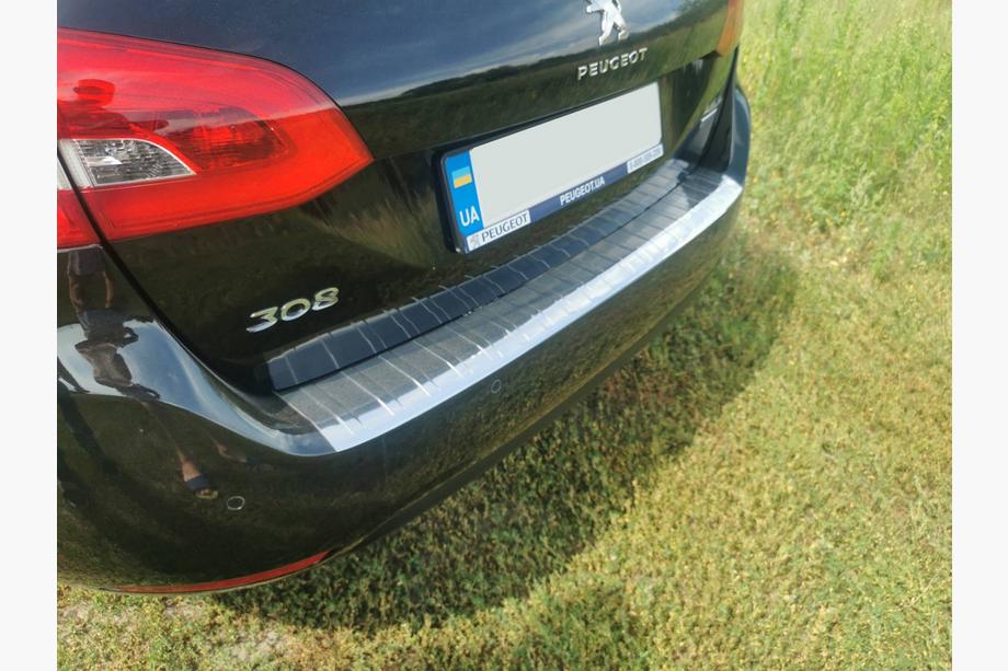 Peugeot 308 2014–2021 Takapuskurin suojalista Carmos (SW, ruostumaton teräs) Image