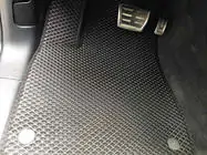 Audi Q7 2015–2026 EVA-lattiamatot (mustat) kuva 1