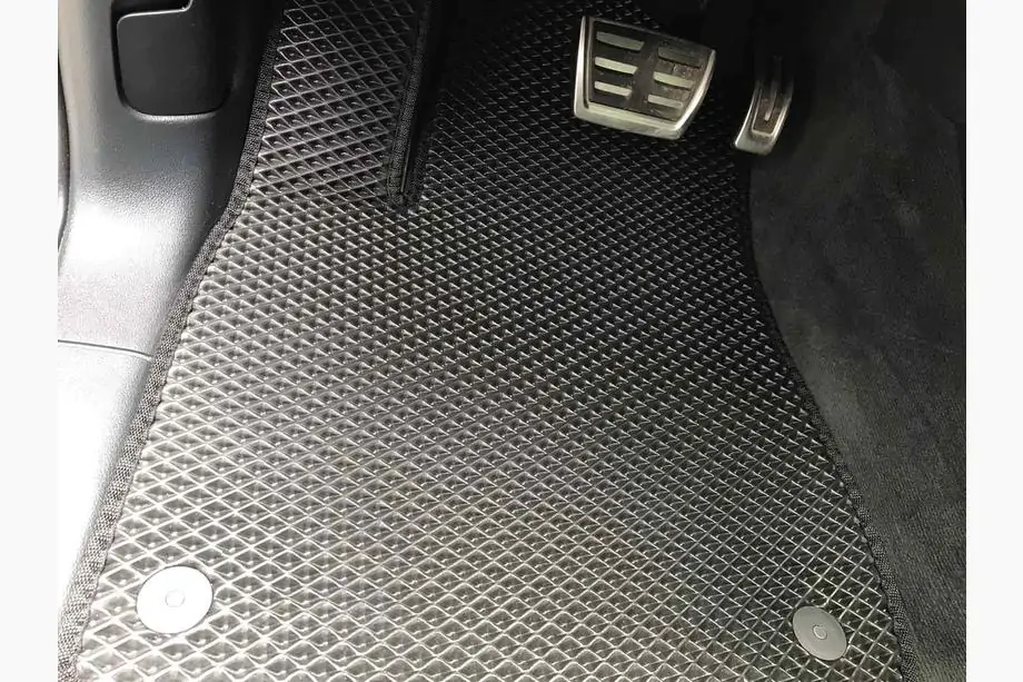 Audi Q7 2015–2026 EVA-lattiamatot (mustat) Image