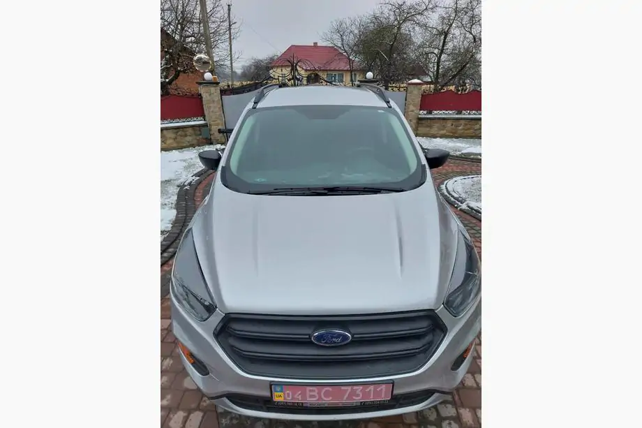 Ford Kuga/Escape 2013–2019 Skyport kattokaiteet (mustat) Kuva 18
