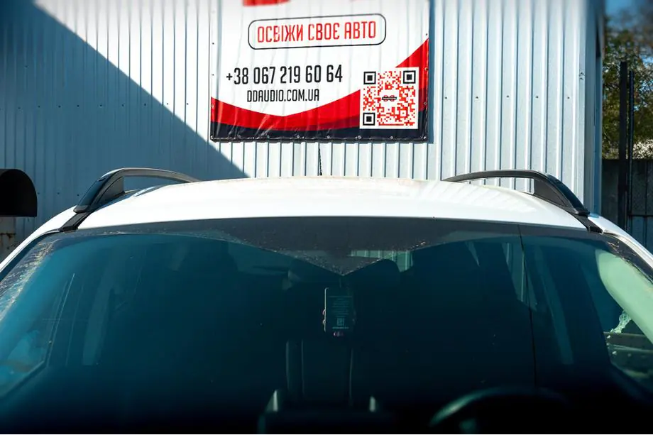 Ford Kuga/Escape 2013–2019 Skyport kattokaiteet (mustat) Kuva 6