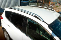 Ford Kuga/Escape 2013–2019 Skyport-kattokaiteet (harmaat) kuva 1