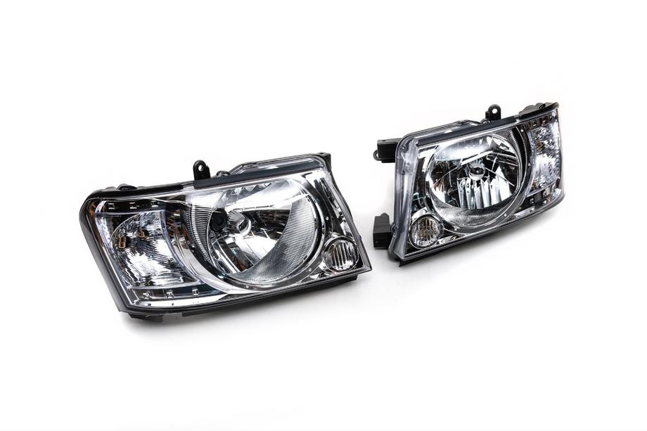 Nissan Patrol Y61 1997–2011 Safari etuvalot kirkkaat (2004-2008, 2 kpl) Image