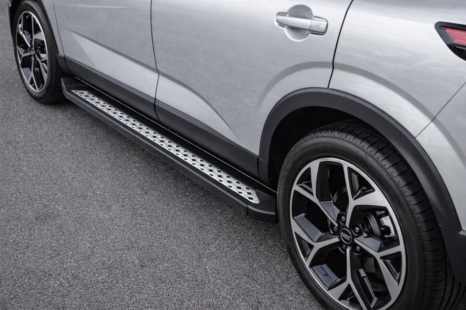 Nissan Qashqai 2021– Sivuporrastangot Vision New Black (2 kpl, alumiini) Image