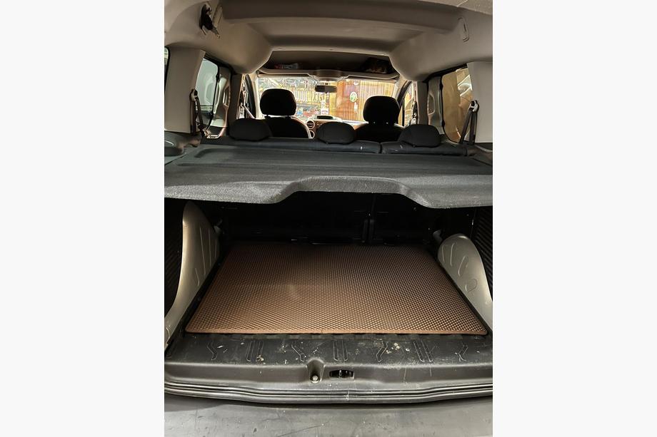 Citroen Berlingo 2008–2018 Tavaratilan matto (EVA, tiilenpunainen) Image