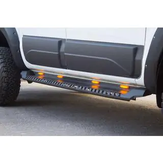Sivuportaat Dakar V1 LED-valoilla (2 kpl, metalli) Nissan Navara 2006–2015 kuva 2