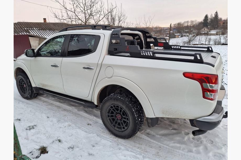 Mitsubishi L200 2006–2015 Lavakaari Dakar Image