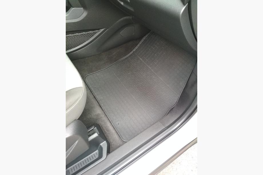 Ford Kuga/Escape 2013–2019 Polytep kumimatot (4 kpl) Kuva 5