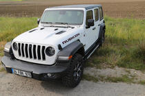 Jeep Wrangler 2018– RedLine sivuastinlaudat (2 kpl, alumiini) kuva 1