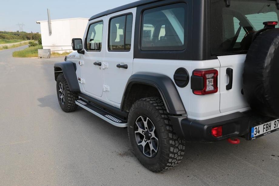 Jeep Wrangler 2018– Tayga V2 sivukynnykset (2 kpl, alumiini) Image