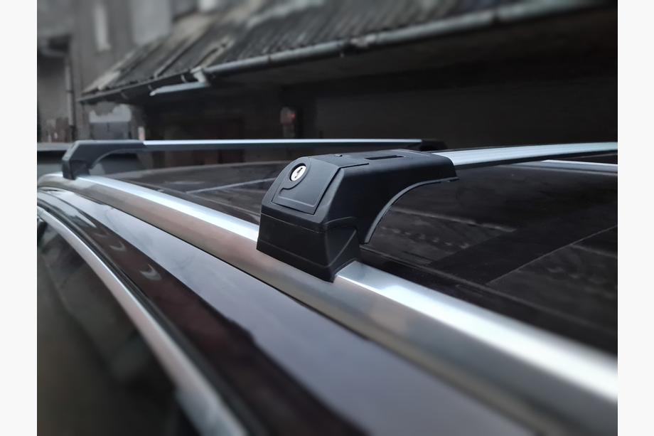 Audi Q7 2015–2026 Kattotelineen poikkitangot integroituihin kattokaiteisiin Skybar (2 kpl) Image
