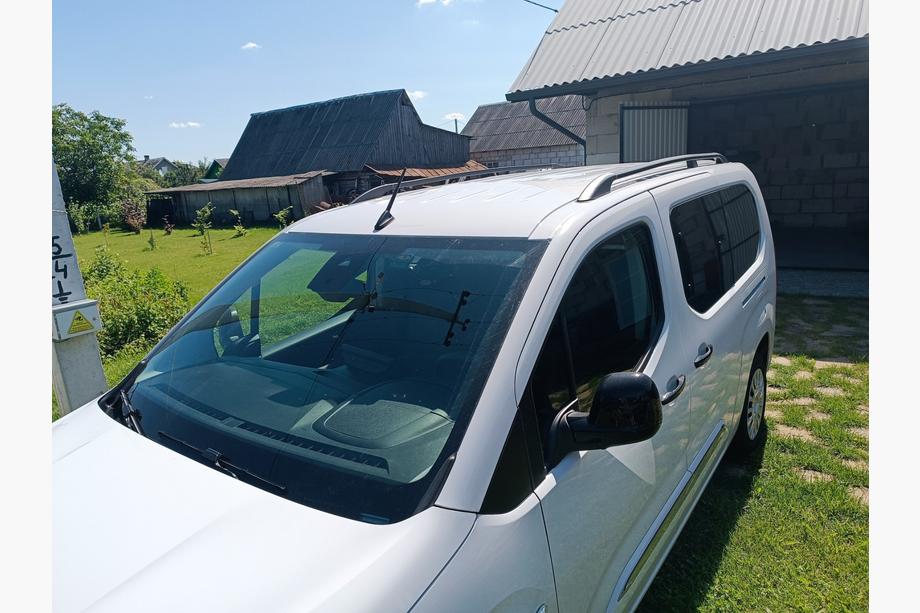 Toyota Proace City 2016– OmsaLine Solid kattokaiteet (2 kpl, mustat) Pitkä akseliväli Kuva 5