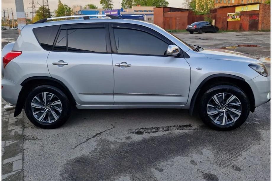 Toyota Rav 4 2006–2013 Lokasuojan kaarilistat (4 kpl, musta, ABS-muovi) Image