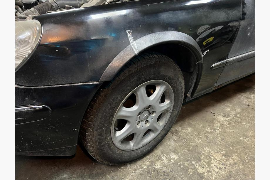 Mercedes S-sarja W220 1998–2005 Lokasuojan kaarilistat (4 kpl, musta, ABS-muovi) Image