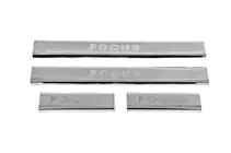 Ford Focus I 1998–2005 Carmos V2 kynnyssuojalistat (4 kpl, ruostumaton teräs) kuva 3