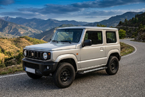 Suzuki Jimny 2018– Sivuaskelmat Vision New Grey (2 kpl, alumiini) kuva 1