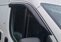 Peugeot Boxer 2006–2025 Ikkunatuuliohjaimet (2 kpl, Sunplex) kuva 8