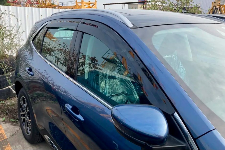 Ford Kuga/Escape 2019– Ikkunadeflektorit (4 kpl, HIC) Image
