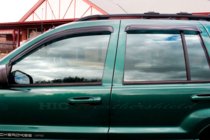 Jeep Grand Cherokee WJ 1999–2004 Ikkunadeflektorit (4 kpl, HIC) kuva 2