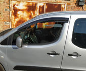 Citroen Berlingo 2008–2018 Tuuliohjaimet (2 kpl, Sunplex Sport) kuva 2