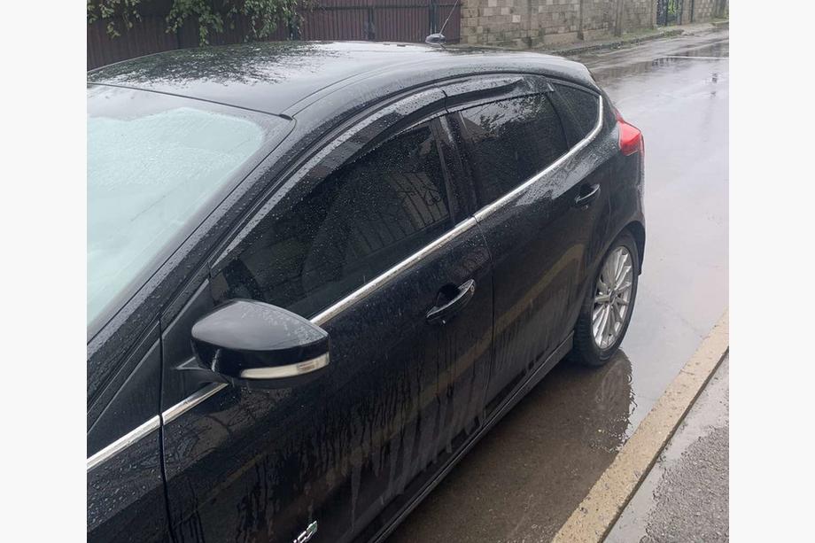 Ford Focus III 2011–2017 Ikkunatuuliohjaimet HB/Sedan (4 kpl, Sunplex Sport) Image