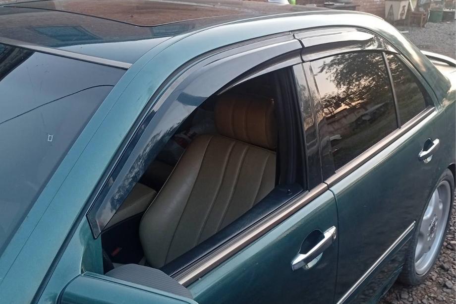 Mercedes E-sarja W210 1995–2002 Tuuliohjaimet SD (4 kpl, Sunplex Sport) Kuva 1