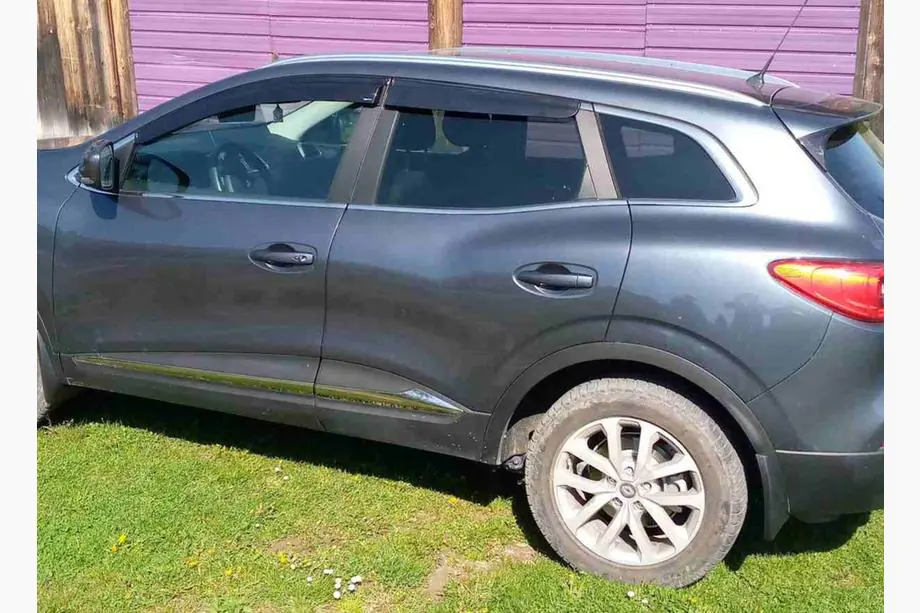 Renault Kadjar 2015–2022 Ikkunatuuliohjaimet (4 kpl, Sunplex Sport) Image