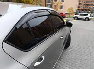 Skoda Octavia III A7 2013–2019 Tuuliohjaimet LiftBack (4 kpl, Sunplex Sport) kuva 4