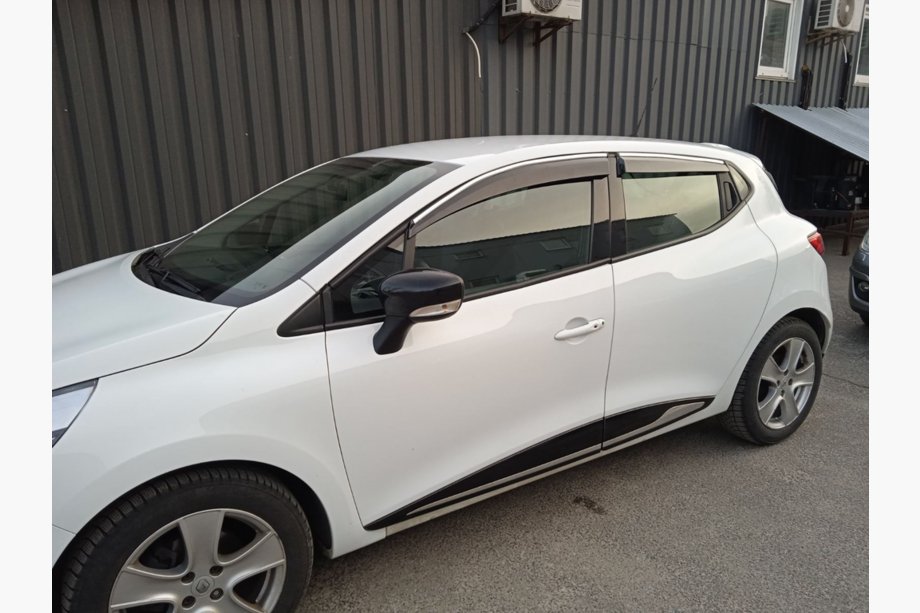 Renault Clio V 2019– Ikkunatuuliohjaimet kromilistalla (4 kpl, Sunplex Chrome) Image