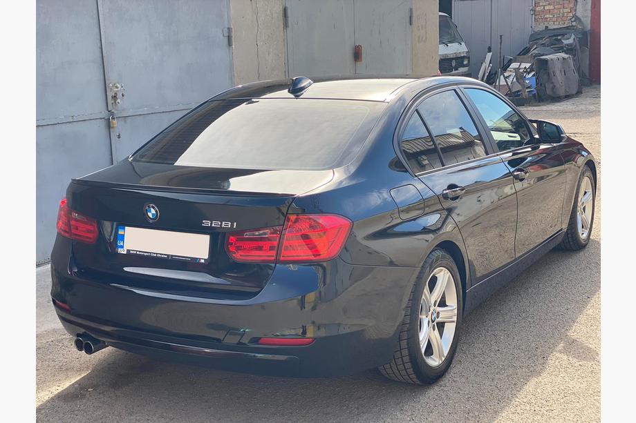 BMW 3-sarja F30/F31 2012–2019 Lip-spoileri (Sunplex, musta) Image