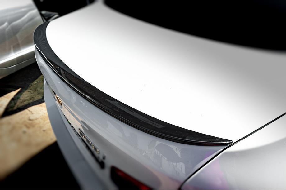 BMW 5-sarja F10/F11 2010–2016 Lip-spoileri Sunplex (F10, musta) Image