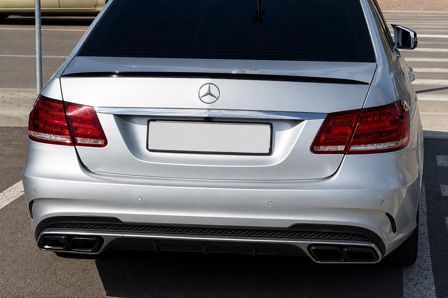 Mercedes E-sarja W212 2009–2016 LIP-spoileri (Sunplex, musta) (130,5 cm x 5,8 cm) Image