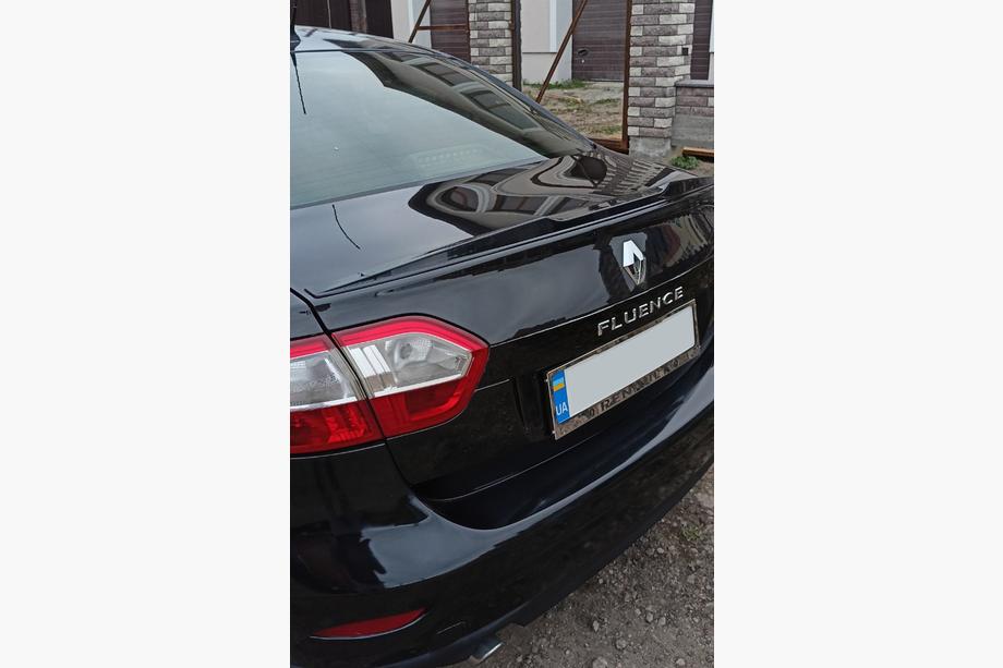 Renault Fluence 2009–2016 LIP-spoileri (Sunplex, musta) (125,4 cm x 7,2 cm) Kuva 4