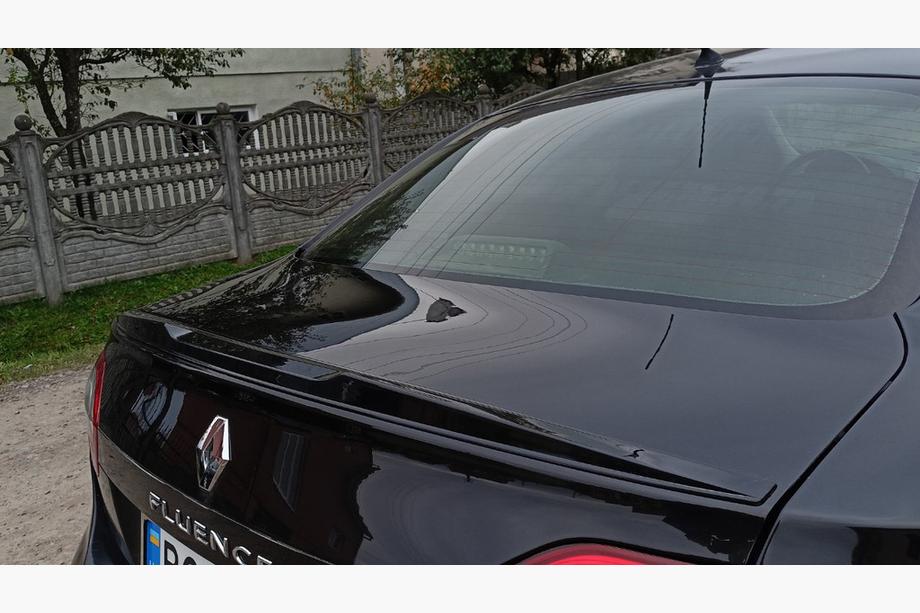 Renault Fluence 2009–2016 LIP-spoileri (Sunplex, musta) (125,4 cm x 7,2 cm) Kuva 3