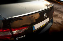 Skoda Superb 2015–2024 LIP-spoileri (Sunplex, musta) (119,2 cm x 7,3 cm) kuva 2