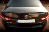 Skoda Superb 2015–2024 LIP-spoileri (Sunplex, musta) (119,2 cm x 7,3 cm) kuva 3
