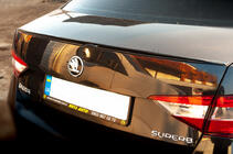 Skoda Superb 2015–2024 LIP-spoileri (Sunplex, musta) (119,2 cm x 7,3 cm) kuva 4