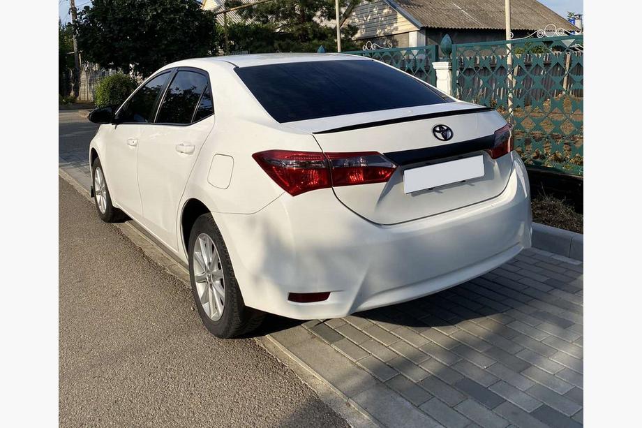 Toyota Corolla 2013–2019 LIP-spoileri (Sunplex, musta) (118 cm * 6,4 cm) Image