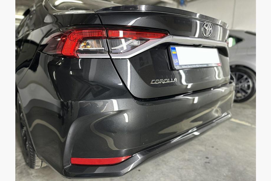 Toyota Corolla 2019– LIP-spoilerinlippa (Sunplex, musta) (117,9 cm * 5,5 cm) Image